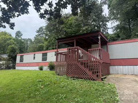 7821 Bondhaven Dr, Charlotte, NC 28215