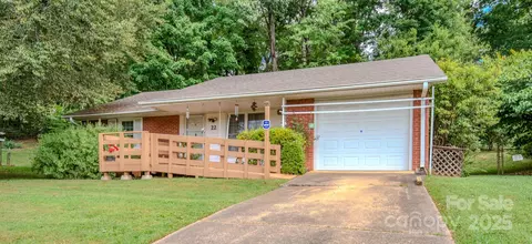 22 Dixon Ter, Candler, NC 28715