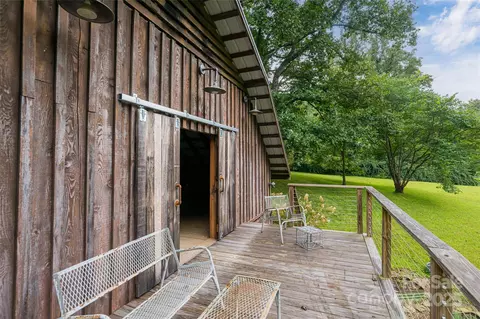 Exterior - 147 Dye Leaf Rd, Fairview, NC 28730 photo 4 of 5