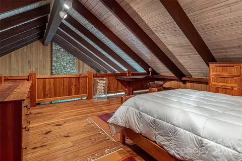 Bedroom - 147 Dye Leaf Rd, Fairview, NC 28730 photo 6 of 6