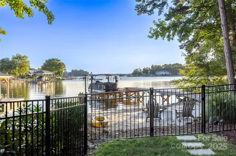 View/Area - 18353 John Connor Rd, Cornelius, NC 28031 photo 1 of 1