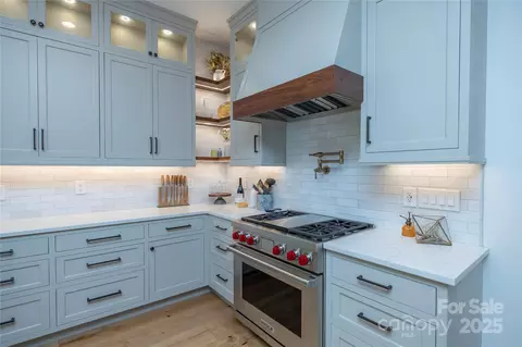 Kitchen - 18353 John Connor Rd, Cornelius, NC 28031 photo 1 of 6
