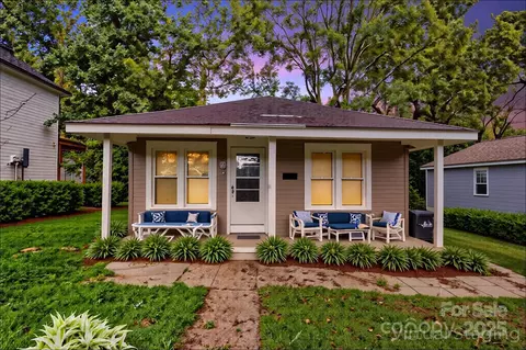 4229 Plato Cir, Charlotte, NC 28208
