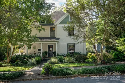 44 Watauga St, Asheville, NC 28801