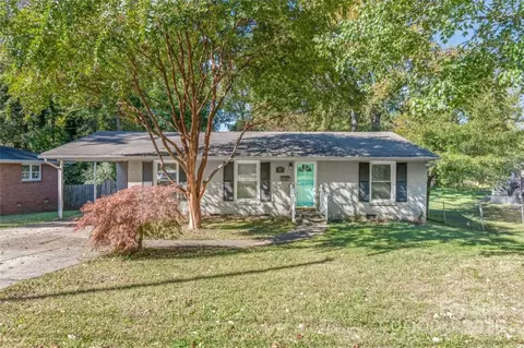 810 Hartford Ave, Charlotte, NC 28209