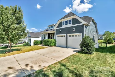 11136 Damson Plum Ln, Charlotte, NC 28215