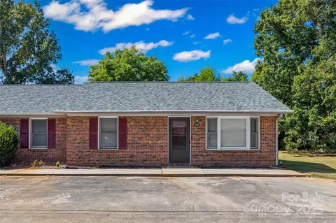 1151 Mckinnon Dr, Rock Hill, SC 29732