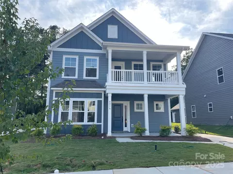 4016 Grommet Ct, Matthews, NC 28105