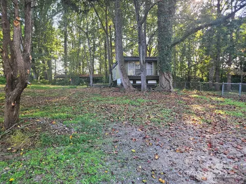 107 Highlander St, Morganton, NC 28655