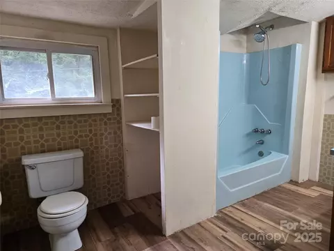 Bath - 148 Huffman Rd, Clyde, NC 28721 photo 1 of 4