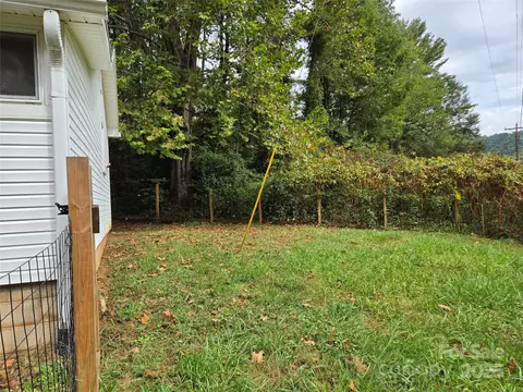 Exterior - 148 Huffman Rd, Clyde, NC 28721 photo 12 of 15