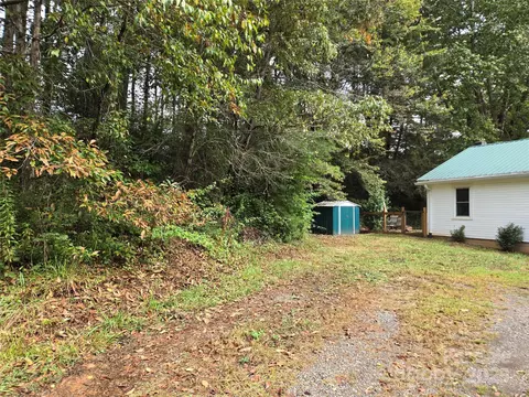 Exterior - 148 Huffman Rd, Clyde, NC 28721 photo 2 of 15