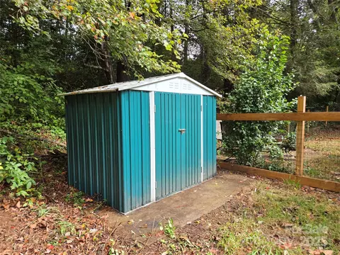 Exterior - 148 Huffman Rd, Clyde, NC 28721 photo 14 of 15