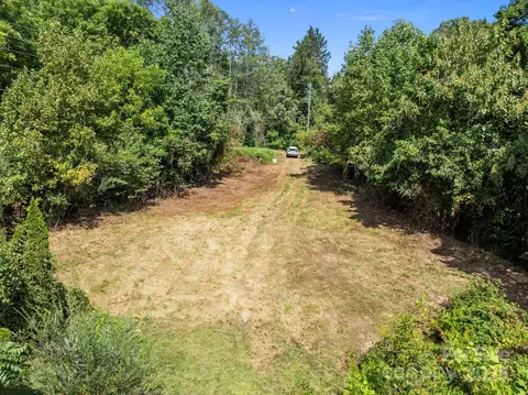 99999 Monte Vista Rd, Candler, NC 28715