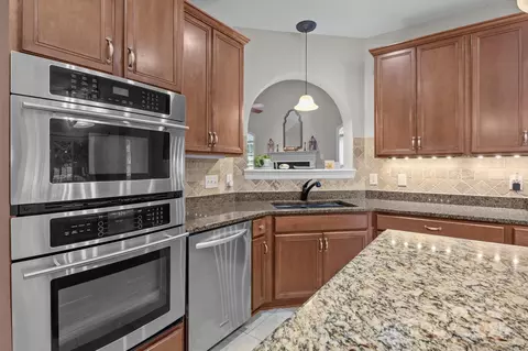 Kitchen - 802 Seipel Dr, Denver, NC 28037 photo 4 of 5
