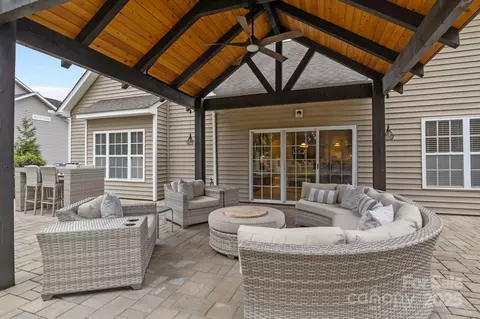 Exterior - 802 Seipel Dr, Denver, NC 28037 photo 6 of 8