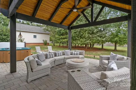 Exterior - 802 Seipel Dr, Denver, NC 28037 photo 5 of 8