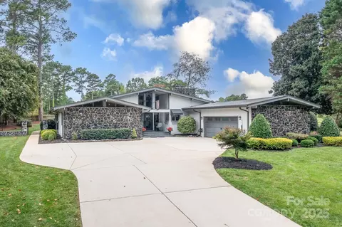3125 Lake Shore S Rd S, Denver, NC 28037