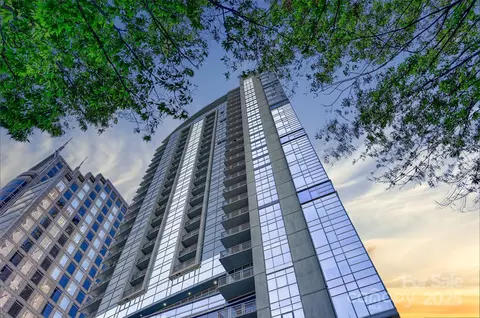 333 W Trade 2704 St #2704, Charlotte, NC 28202