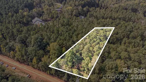 3304 Sherman Dr, Lancaster, SC 29720 photo 3