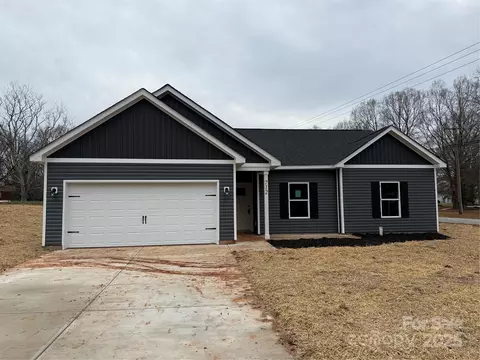 712 Mt Olive Church Rd, Newton, NC 28658