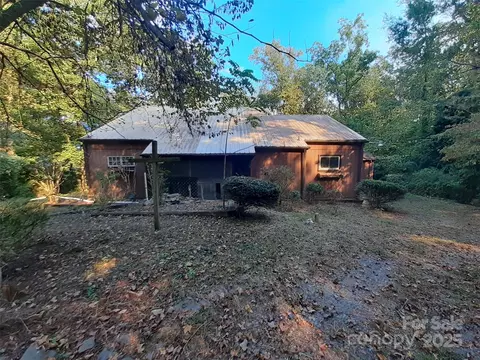 144 Grey Fox Rd, Ellerbe, NC 28338