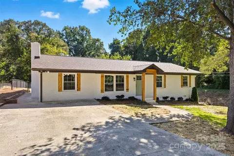 2225 W 7th Ave, Gastonia, NC 28052