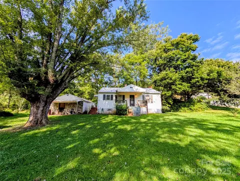 603 Willis Cove Rd, Canton, NC 28716