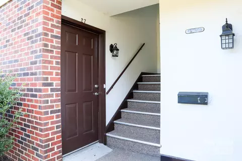 525 12th Sw 27 St SW #27, Hickory, NC 28602