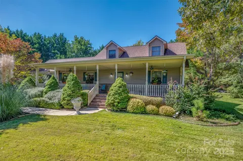 1280 Henderson Rd, Tryon, NC 28782
