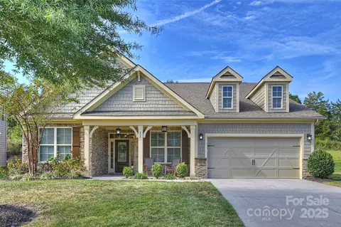 637 Iron Horse Ln, Midland, NC 28107