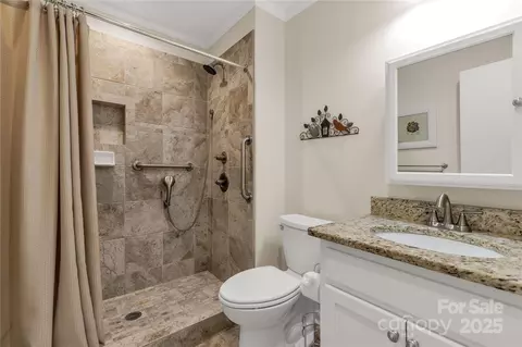 Bath - 601 Laurel Ct, Lancaster, SC 29720 photo 1 of 3