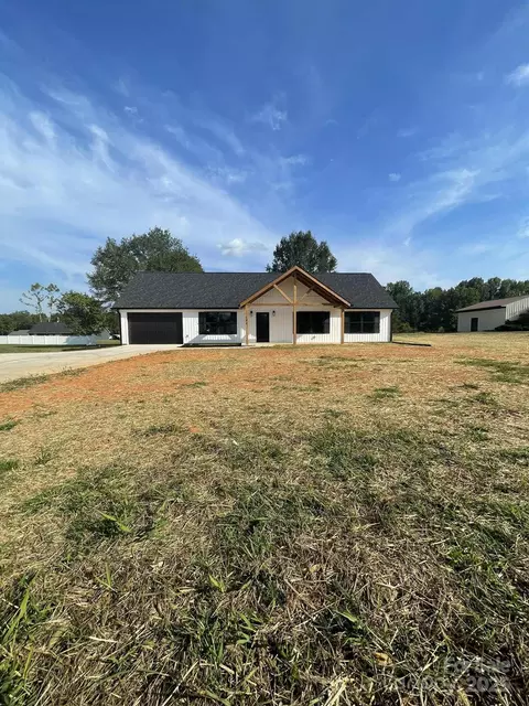 134 Oak Grove-clover Hill Church Rd, Lawndale, NC 28090