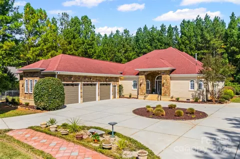 1385 Indigo Ct, Rock Hill, SC 29730