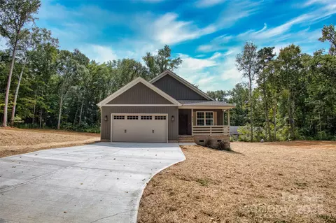 950 Jackson Rd, Fort Lawn, SC 29714