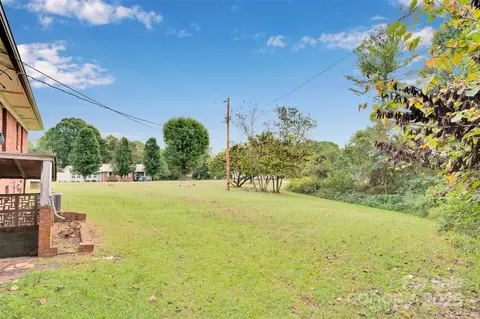 Exterior - 170 Redmon Rd, Harmony, NC 28634 photo 2 of 3