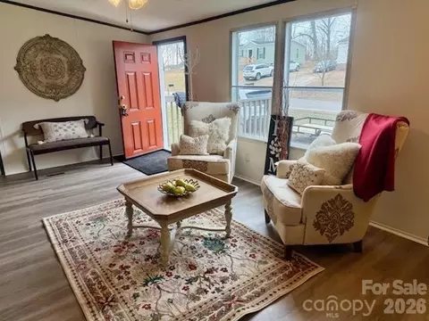 612 Stewart Ct, Statesville, NC 28677