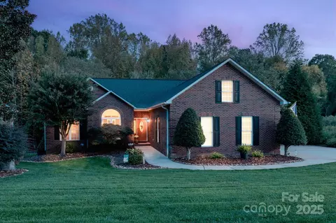 199 River Birch Cir, Mooresville, NC 28115