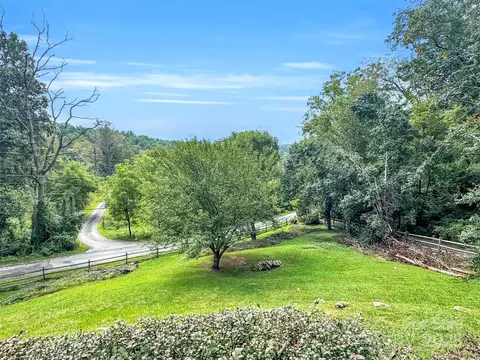 Exterior - 359 Vision Rd, Canton, NC 28716 photo 7 of 11