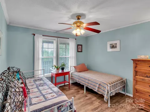 Bedroom - 359 Vision Rd, Canton, NC 28716 photo 3 of 4