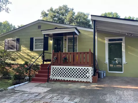 636 Sheryl Cir, Charlotte, NC 28217