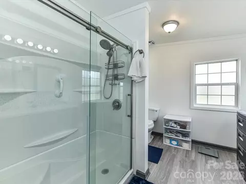 Bath - 1565 Foxbrook Cir, Lancaster, SC 29720 photo 2 of 4