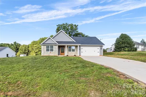 Exterior - 160 Tranquility Ln, Harmony, NC 28634 photo 2 of 5