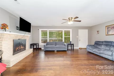 Living - 2885 Wright Ave, Salisbury, NC 28147 photo 2 of 2