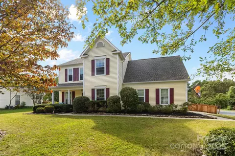 8025 Sheckler Ln, Matthews, NC 28104