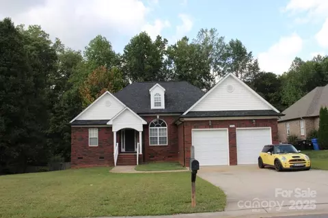 301 River Birch Cir, Mooresville, NC 28115