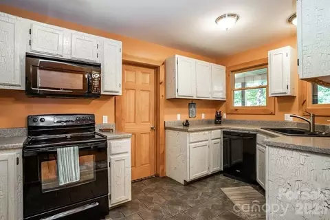 Kitchen - 70 Double Back Ln, Mars Hill, NC 28754 photo 1 of 3