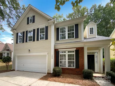 1523 Callender Ln, Charlotte, NC 28269