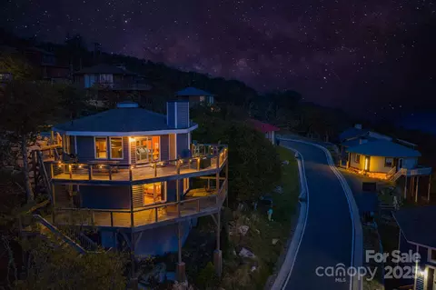 127 Skiloft Rd, Beech Mountain, NC 28604 photo 2