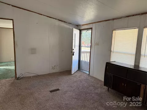 Living - 181 Jeter St, Chester, SC 29706 photo 2 of 3